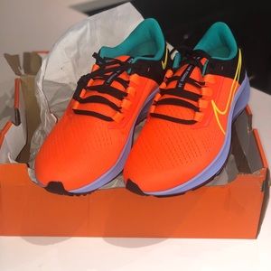 NEW nike air zoom pegasus 30